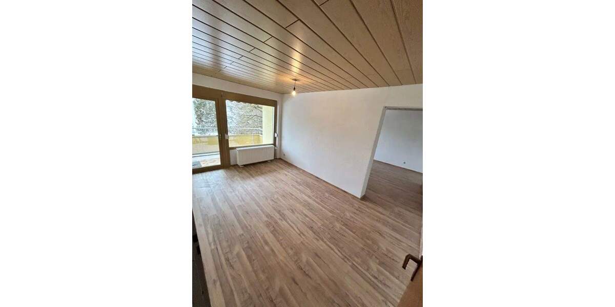 Etagenwohnung Herrenberg - 4 Zimmer, 96 m&sup2;, 330.000&euro; | Angebot:25712558