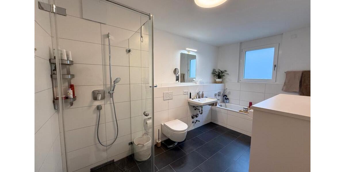 Etagenwohnung Rottenburg am Neckar - 3 Zimmer, 86 m&sup2;, 1.160&euro; | Angebot:24810680