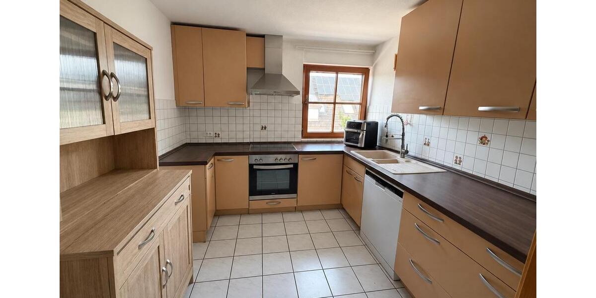 Etagenwohnung Gomaringen - 4 Zimmer, 81 m&sup2;, 850&euro; | Angebot:27605021