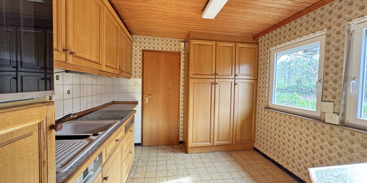Mehrfamilienhaus, Wohnhaus Reutlingen Sondelfingen - 7 Zimmer, 169 m&sup2;, 464.000&euro; | Angebot:25999786