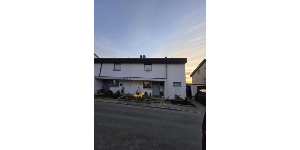 Doppelhaushälfte Nürtingen - 6 Zimmer, 160 m&sup2;, 550.000&euro; | Angebot:26074031