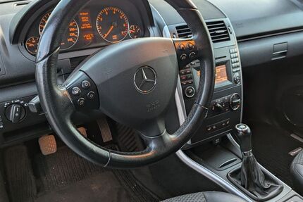 Mercedes-Benz A 160 126.354 km 3.490 &euro; Böblingen 71032