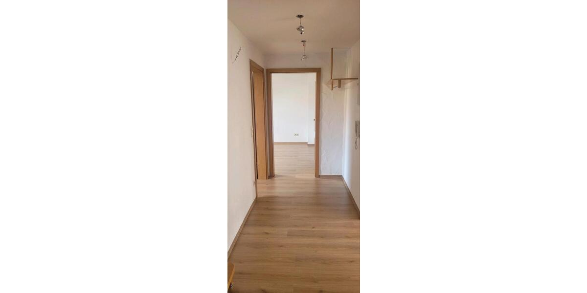 Maisonettenwohnung Herrenberg - 5.5 Zimmer, 100 m&sup2;, 1.500&euro; | Angebot:25611461