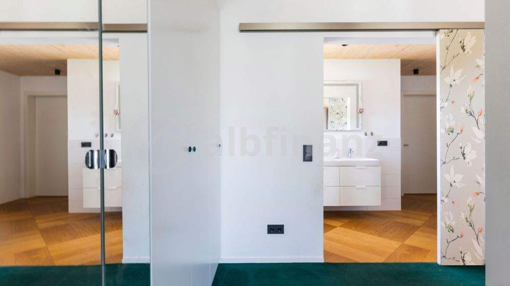 Gewerbeobjekt Pfullingen - 2.200.000&euro; | Angebot:25684509