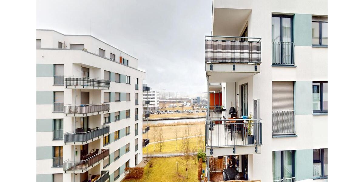 Etagenwohnung Herrenberg - 4 Zimmer, 100 m&sup2;, 1.465&euro; | Angebot:25650506