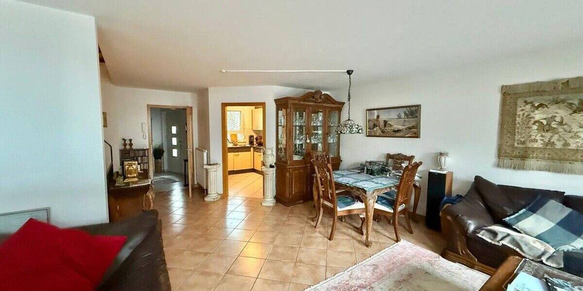 Reihenmittelhaus Gäufelden / Öschelbronn Öschelbronn - 4 Zimmer, 130 m&sup2;, 549.000&euro; | Angebot:25692093