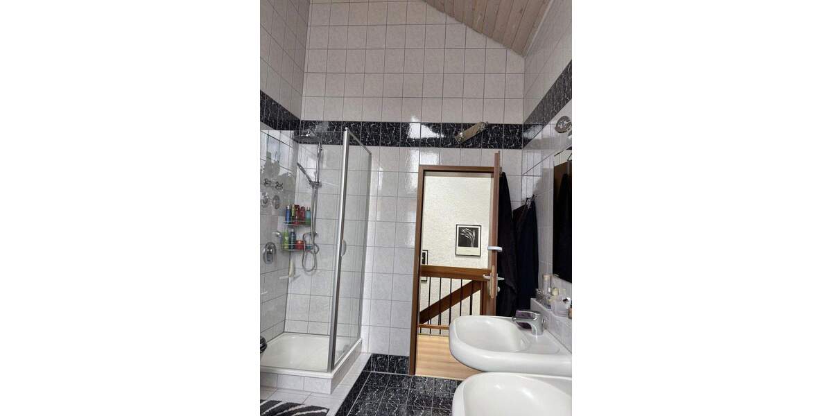 Doppelhaushälfte Böblingen Dagersheim - 7 Zimmer, 190 m&sup2;, 850.000&euro; | Angebot:25659264