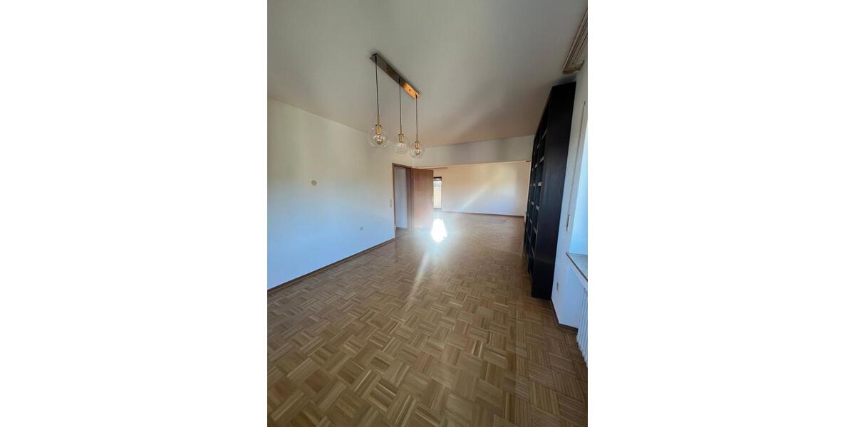 Einfamilienhaus Bad Urach - 8 Zimmer, 187 m&sup2;, 529.000&euro; | Angebot:27545339