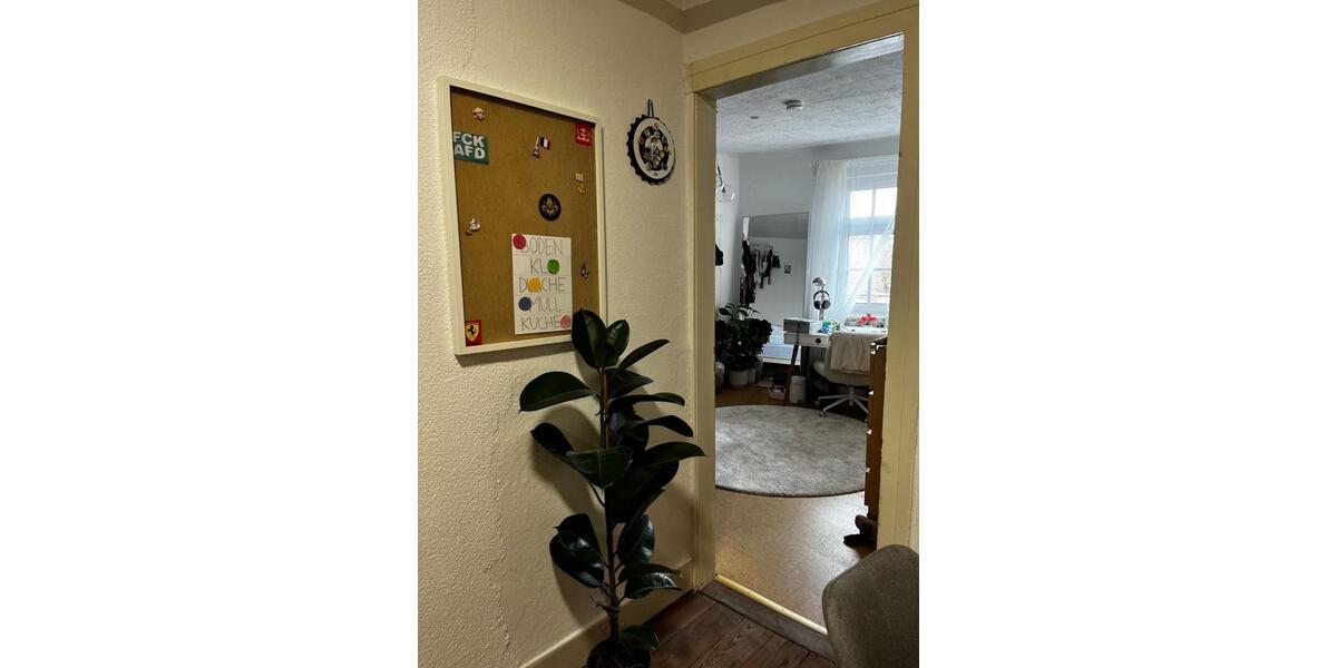 Etagenwohnung Reutlingen - 1 Zimmer, 1 m&sup2;, 550&euro; | Angebot:25657975