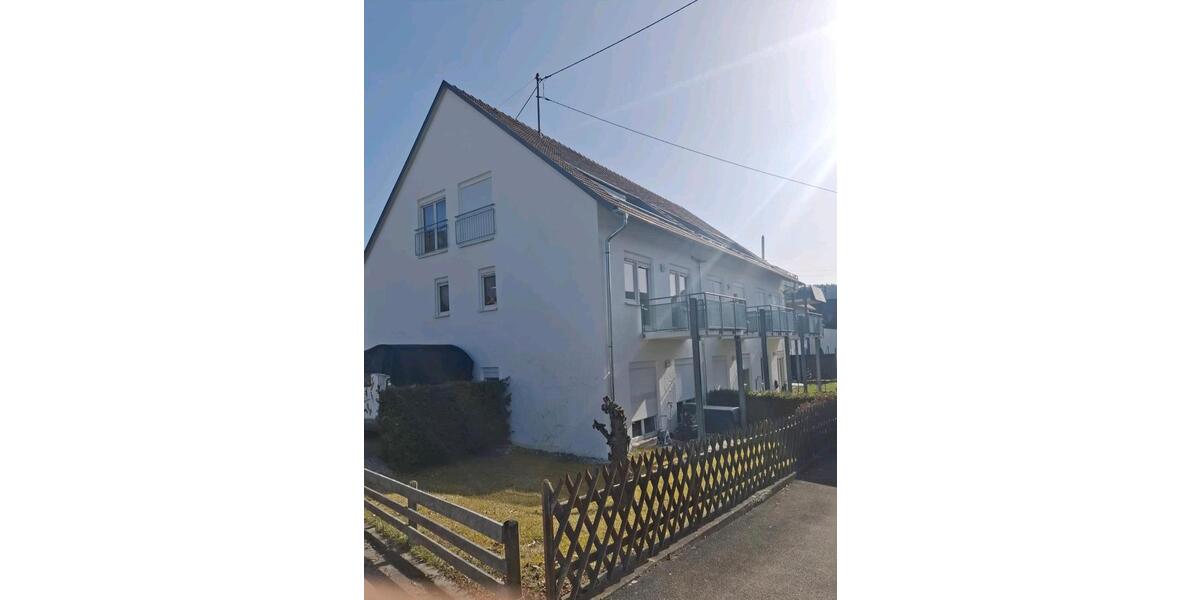 Reihenhaus Burladingen - 5 Zimmer, 140 m&sup2;, 1.000&euro; | Angebot:25403159