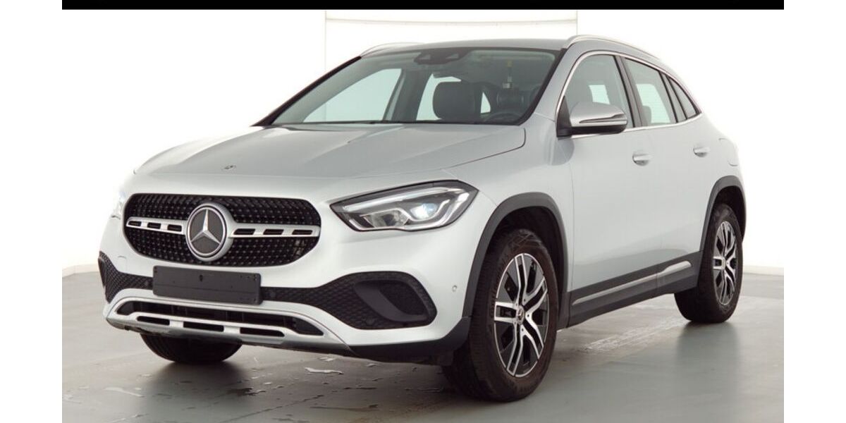 Mercedes-Benz GLA 180 35.000 km 35.900 &euro; Metzingen 72555