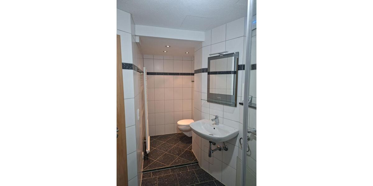 Erdgeschoßwohnung Rottenburg am Neckar - 4 Zimmer, 110 m&sup2;, 320.000&euro; | Angebot:25172685