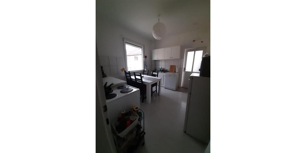 Etagenwohnung Reutlingen Sondelfingen - 4 Zimmer, 97 m&sup2;, 1.200&euro; | Angebot:27599878