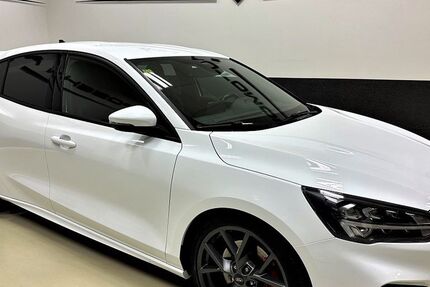 Ford Focus 116.000 km 21.450 &euro; Hechingen-Bechtoldsweiler 72379