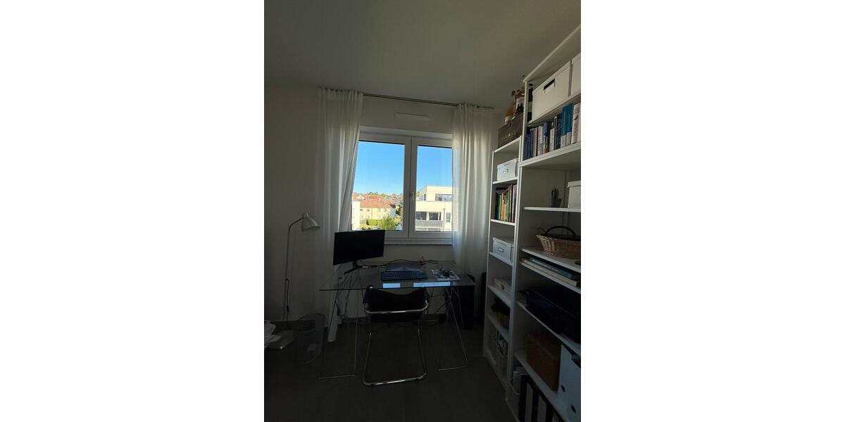 Dachgeschoßwohnung Reutlingen Orschel-Hagen - 3 Zimmer, 85 m&sup2;, 2.200&euro; | Angebot:26591999