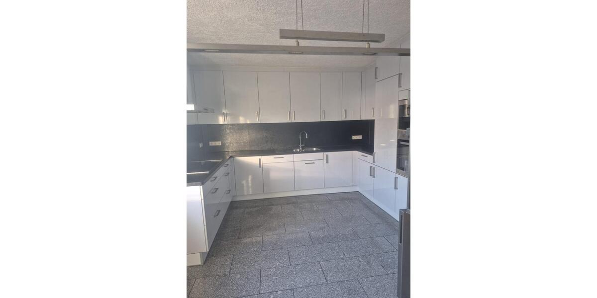 Einfamilienhaus Rangendingen - 7 Zimmer, 180 m&sup2;, 400.000&euro; | Angebot:25865451