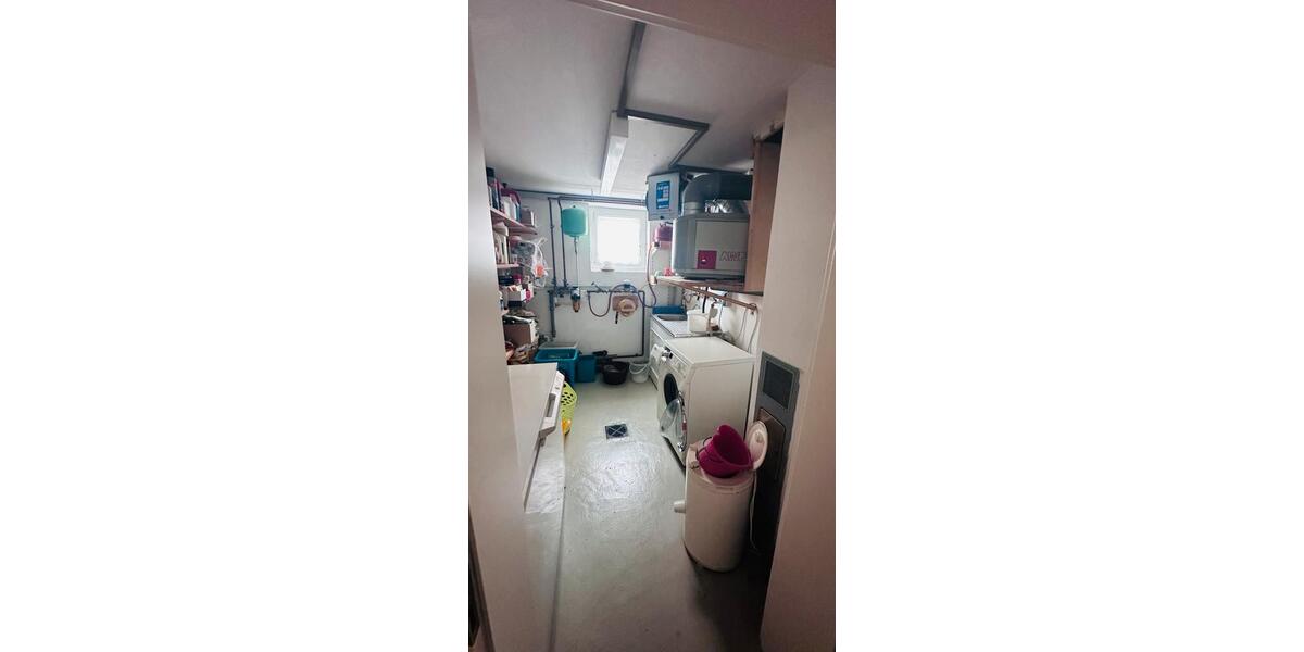 Doppelhaushälfte Erkenbrechtsweiler - 6.5 Zimmer, 155 m&sup2;, 1.700&euro; | Angebot:27617772