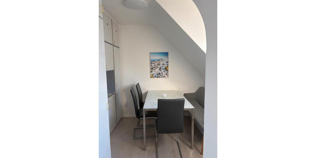 Dachgeschoßwohnung Leinfelden-Echterdingen Echterdingen - 5 Zimmer, 77 m&sup2;, 1.590&euro; | Angebot:27545344