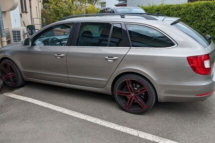 Skoda Superb 229.951 km 7.500 &euro; Reutlingen 72760