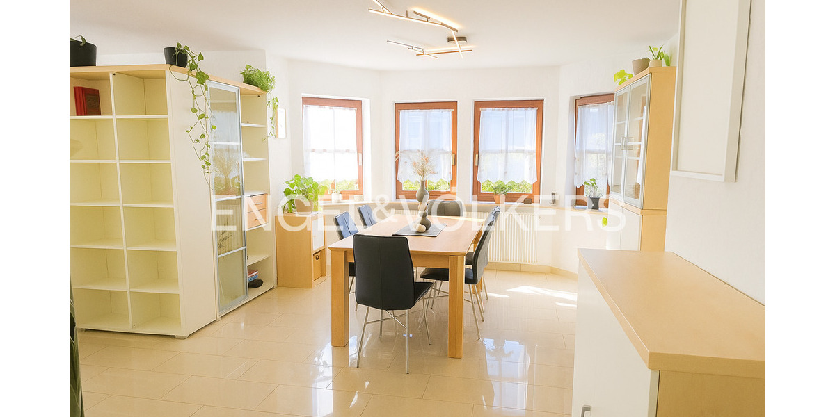 Einfamilienhaus Rottenburg am Neckar Oberndorf - 9 Zimmer, 223 m&sup2;, 750.000&euro; | Angebot:25682858