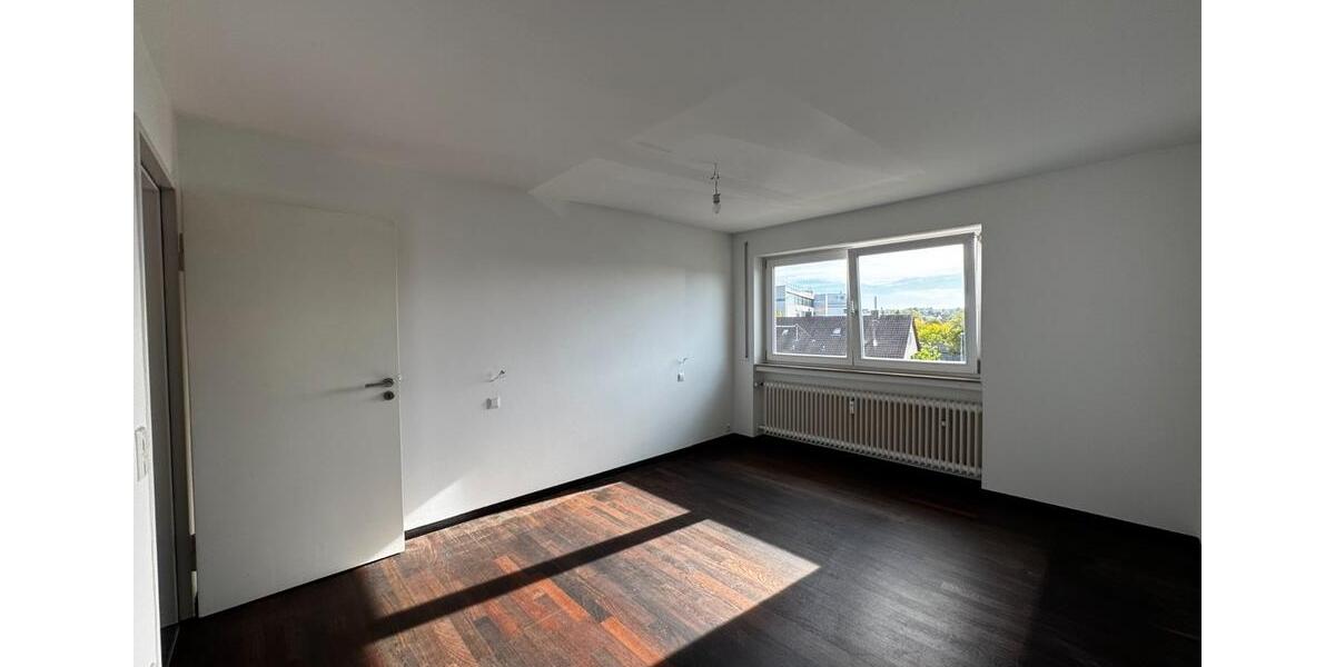 Etagenwohnung Nürtingen - 3.5 Zimmer, 98 m&sup2;, 1.250&euro; | Angebot:27595898