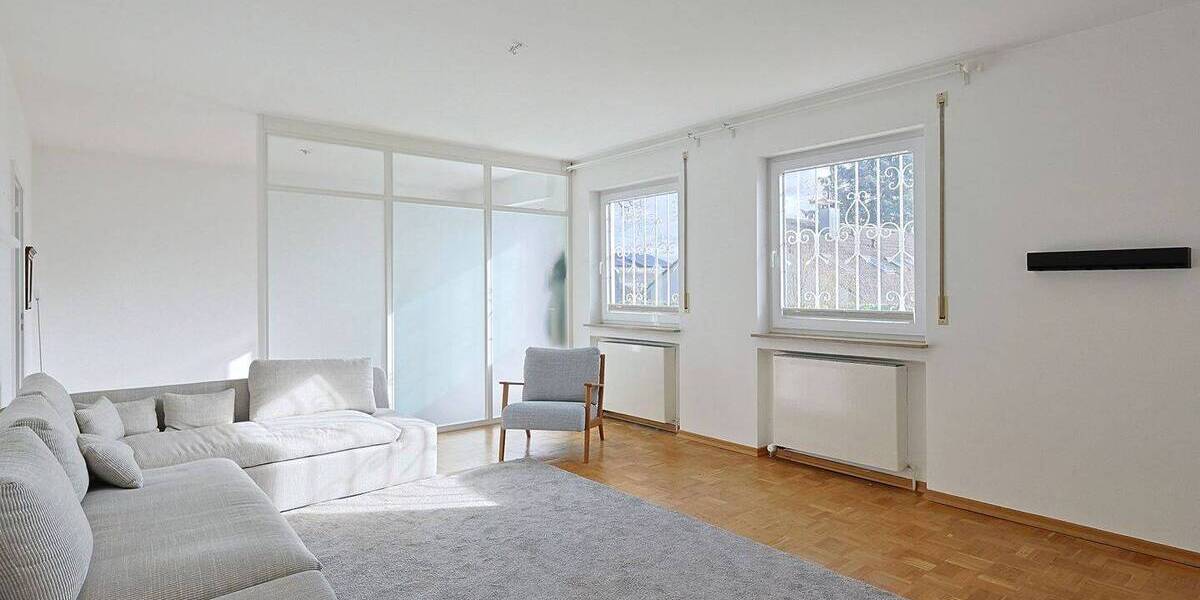 Einfamilienhaus Nürtingen Zizishausen - 8 Zimmer, 327 m&sup2;, 953.000&euro; | Angebot:25682120