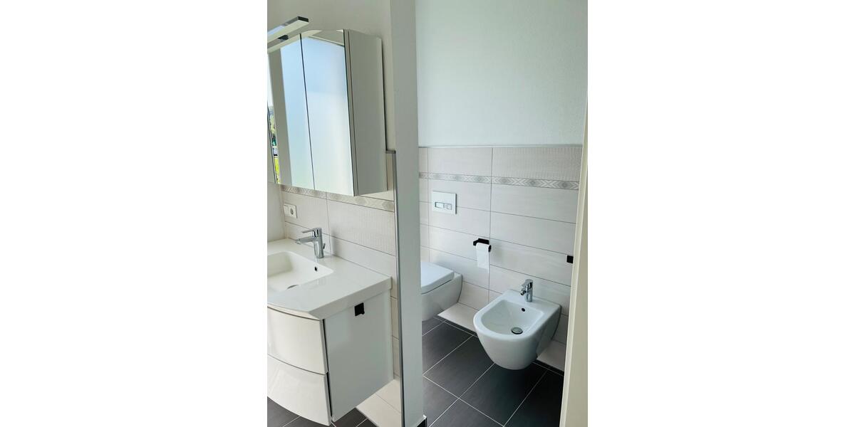 Einfamilienhaus Mössingen - 11 Zimmer, 213 m&sup2;, 1.900&euro; | Angebot:26603226