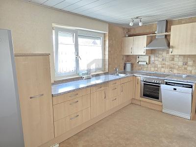 ZWEIFAMILIENHAUS MIT MIETEINNAHMEN & POTENTIAL - Zweifamilienhaus Nufringen | Angebot:27674432