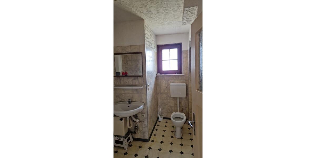 Etagenwohnung Burladingen - 3 Zimmer, 85 m&sup2;, 550&euro; | Angebot:25959867