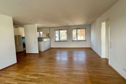 Wohnung Nürtingen - 4.5 Zimmer, 125 m&sup2;, 1.550&euro; | Angebot:26006411