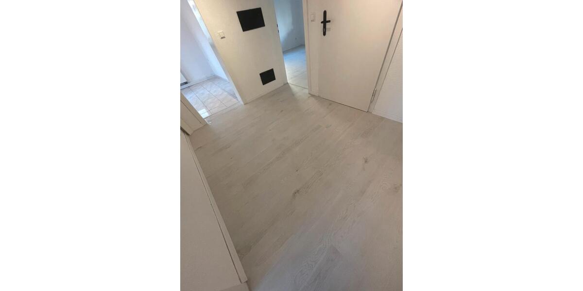 Etagenwohnung Plochingen - 3 Zimmer, 68 m&sup2;, 1.050&euro; | Angebot:25976165