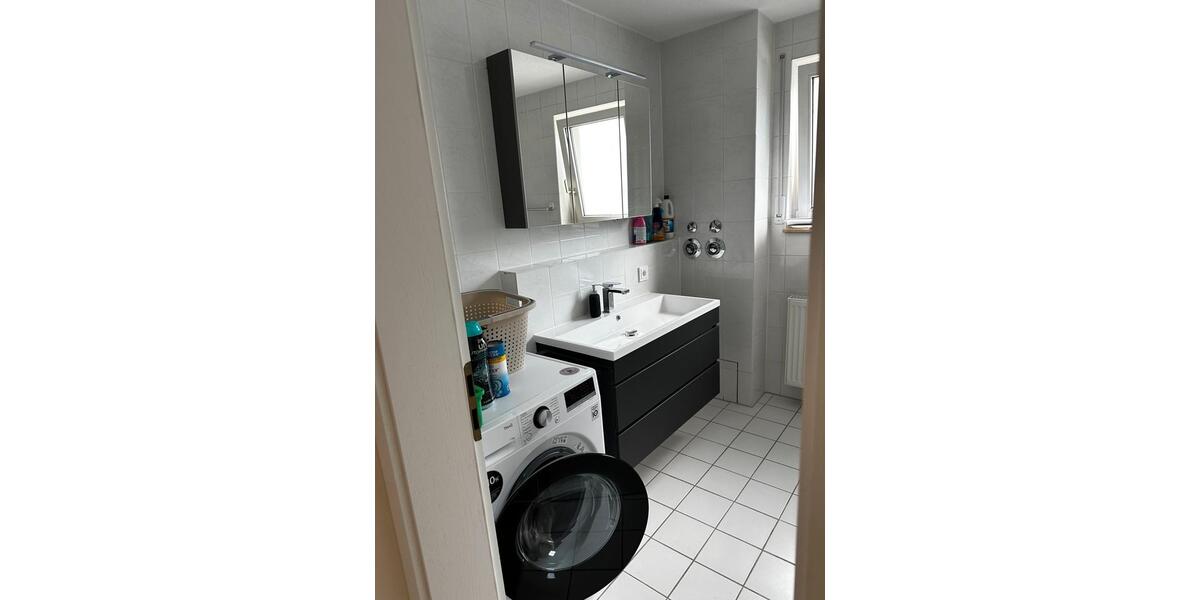 Etagenwohnung Metzingen - 3.5 Zimmer, 90 m&sup2;, 1.260&euro; | Angebot:26003060