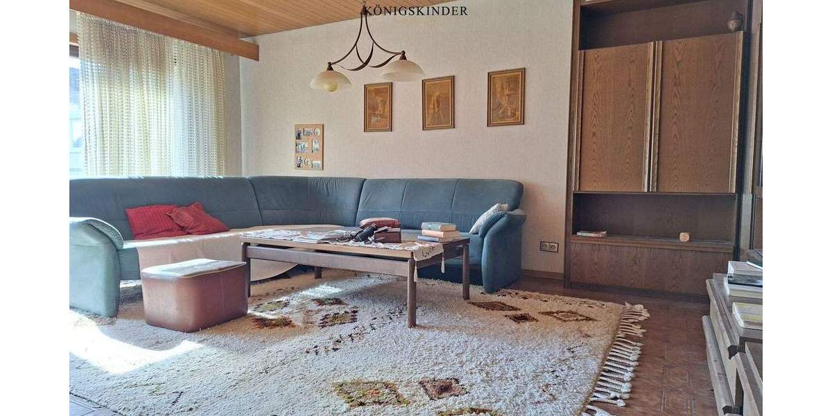 Einfamilienhaus Böblingen Dagersheim - 9 Zimmer, 200 m&sup2;, 730.000&euro; | Angebot:25671732