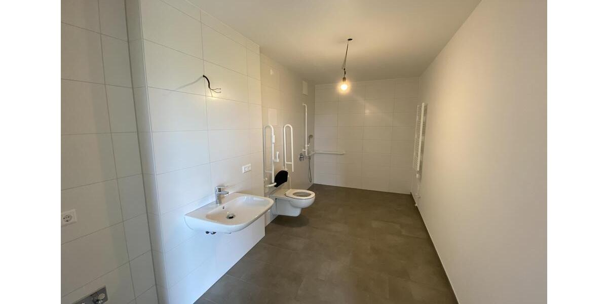 Etagenwohnung Rottenburg am Neckar - 2 Zimmer, 84 m&sup2;, 1.121&euro; | Angebot:23705802
