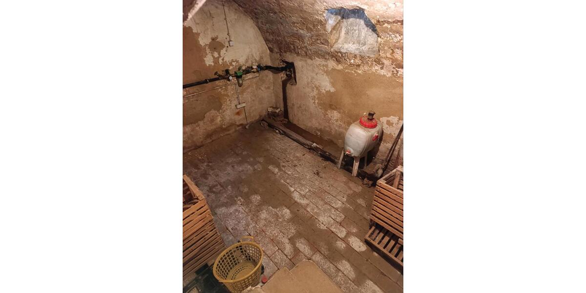 Mehrfamilienhaus, Wohnhaus Grafenberg - 8 Zimmer, 150 m&sup2;, 425.000&euro; | Angebot:25964675