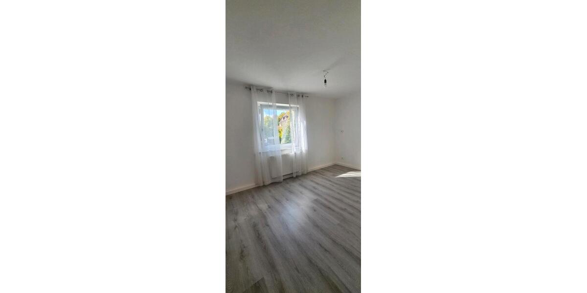 Etagenwohnung Esslingen am Neckar Oberesslingen - 3 Zimmer, 66 m&sup2;, 1.150&euro; | Angebot:27600613