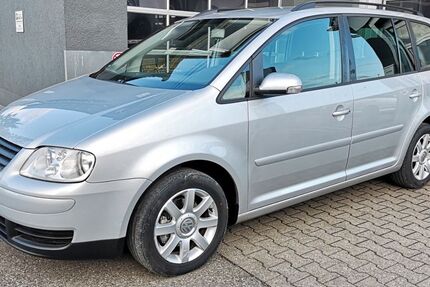 VW Touran 243.000 km 2.200 &euro; Ofterdingen 72131