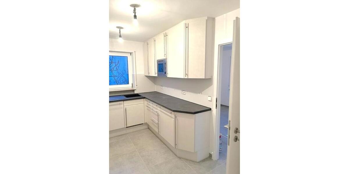 Etagenwohnung Kirchheim unter Teck - 3.5 Zimmer, 94 m&sup2;, 1.100&euro; | Angebot:26048951