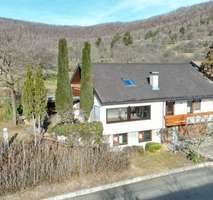 Haus Dettingen - 7 Zimmer, 210 m&sup2;, 2.370&euro; | Angebot:25131244