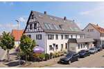 „Haus auf dem Haus“ – gesamtes Dachgeschoss mit kompletter Bühne und außergewöhnlichem Ausbaupotenzi - Dachgeschoßwohnung Weilheim an der Teck | Angebot:27532420