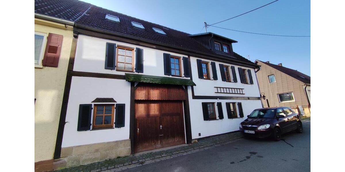 Doppelhaushälfte Nürtingen - 7 Zimmer, 192 m&sup2;, 500.000&euro; | Angebot:25977668