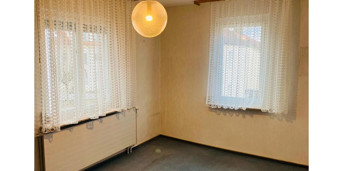 Mehrfamilienhaus, Wohnhaus Pfullingen - 11 Zimmer, 204 m&sup2;, 489.000&euro; | Angebot:25832494