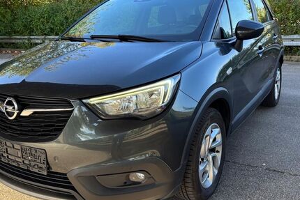 Opel Crossland (X) 104.000 km 7.490 &euro; Sindelfingen 71069