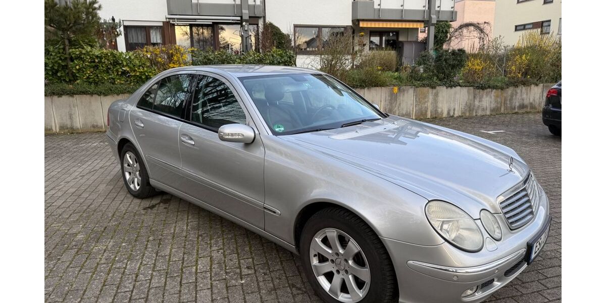 Mercedes-Benz E 320 207.573 km 4.400 &euro; Neuhausen 73765