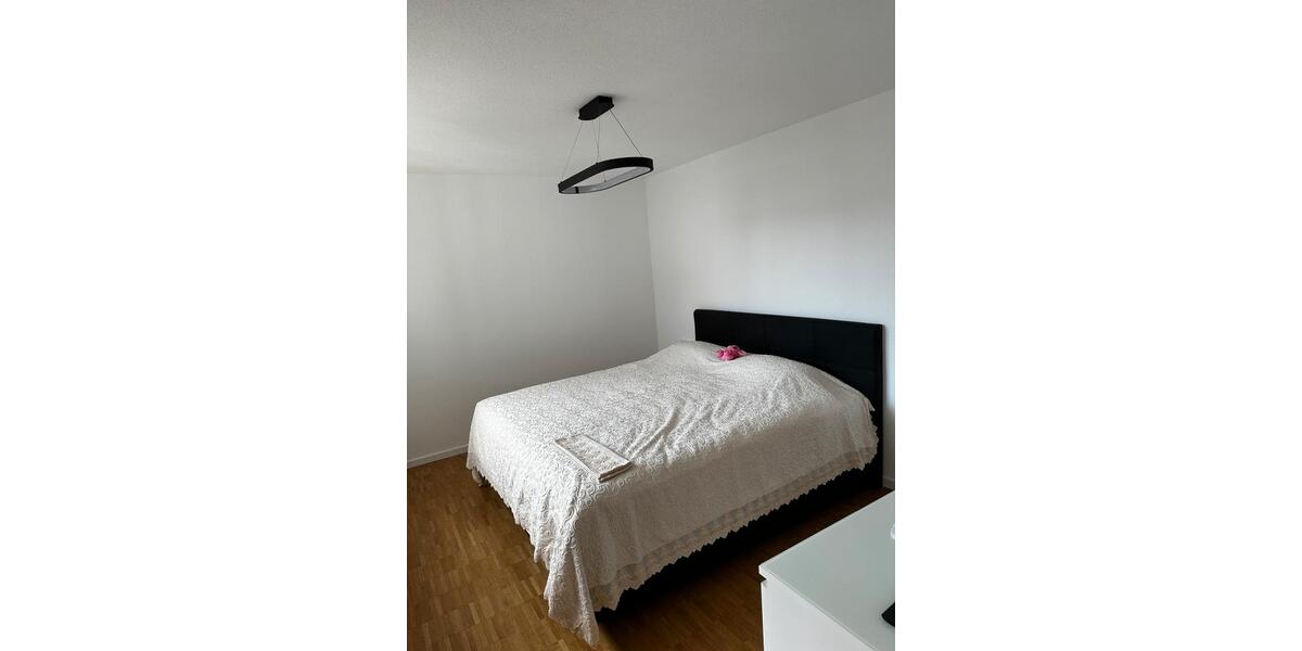 Etagenwohnung Metzingen - 3.5 Zimmer, 90 m&sup2;, 1.260&euro; | Angebot:26003060