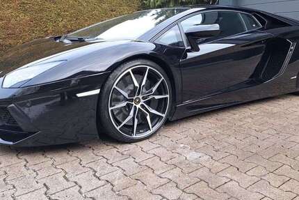 Lamborghini Aventador 80.000 km 249.880 &euro; Dettingen 73265