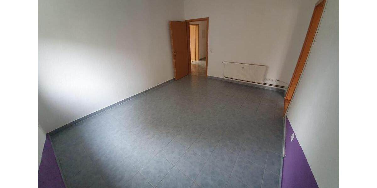 Erdgeschoßwohnung Pfullingen - 4 Zimmer, 90 m&sup2;, 1.300&euro; | Angebot:26676220