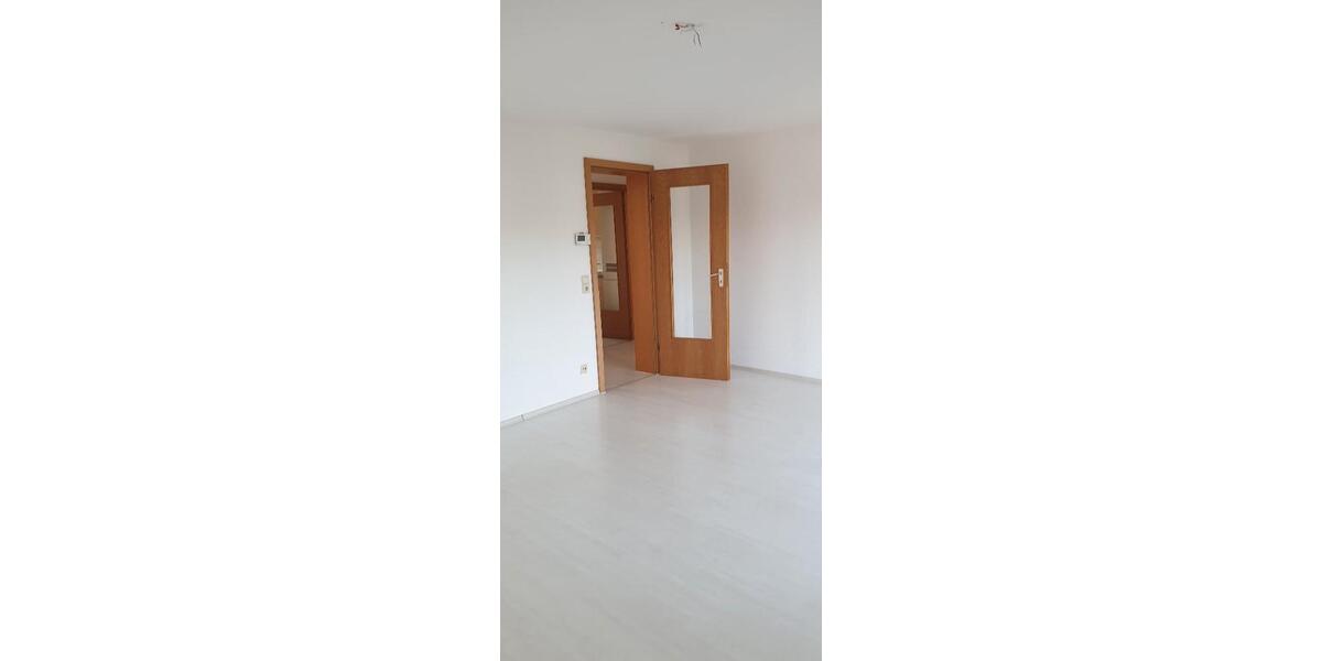 Etagenwohnung Gomaringen - 4 Zimmer, 81 m&sup2;, 850&euro; | Angebot:27605021
