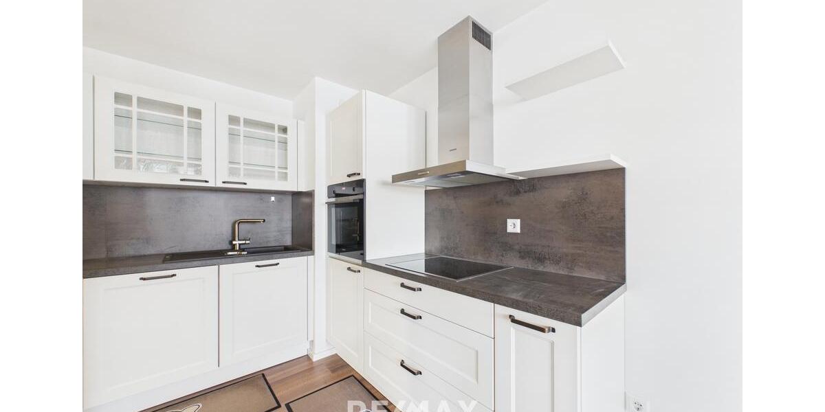 Etagenwohnung Sindelfingen Eichholz - 3 Zimmer, 86 m&sup2;, 1.300&euro; | Angebot:25812803