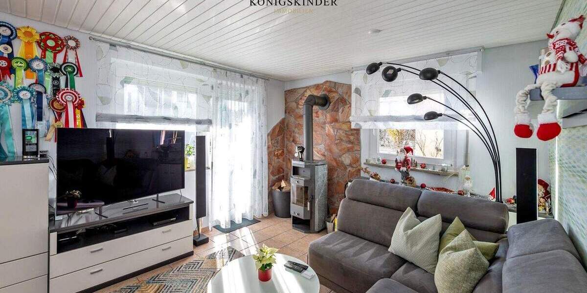 Mehrfamilienhaus, Wohnhaus Großbettlingen - 8 Zimmer, 160 m&sup2;, 565.000&euro; | Angebot:25733919